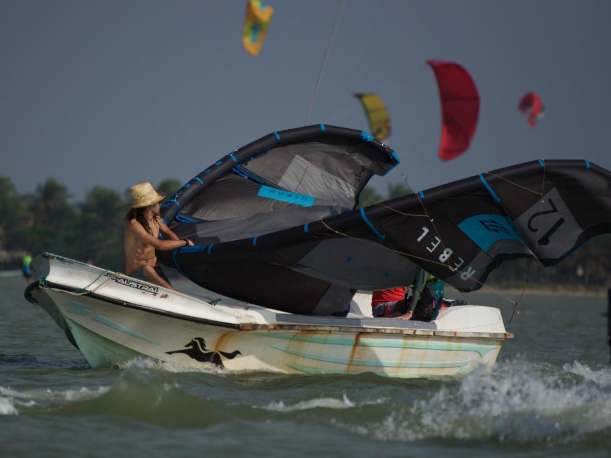 De Silva Wind Resort Kalpitiya - Kitesurfing School Sri Lanka Esterno foto